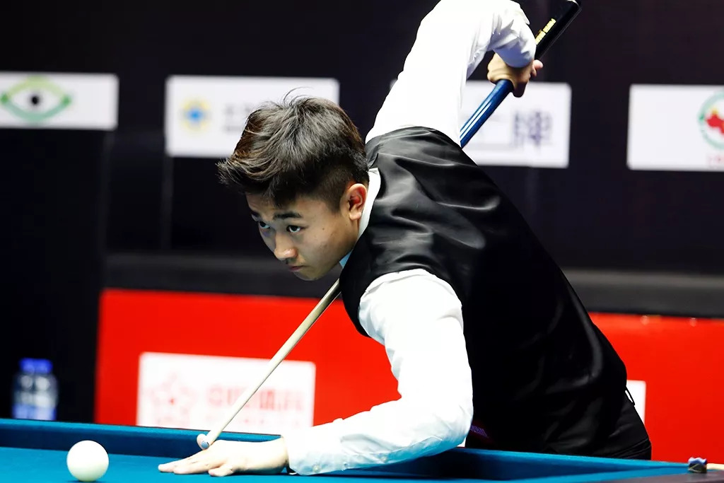 茨的激战成 茨的激战成