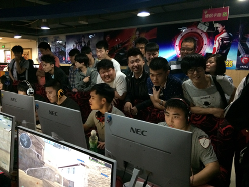 解约金曝光！邓弗里斯3000万解约金或引挖角 帕尔马莱奥尼成头号替代目标