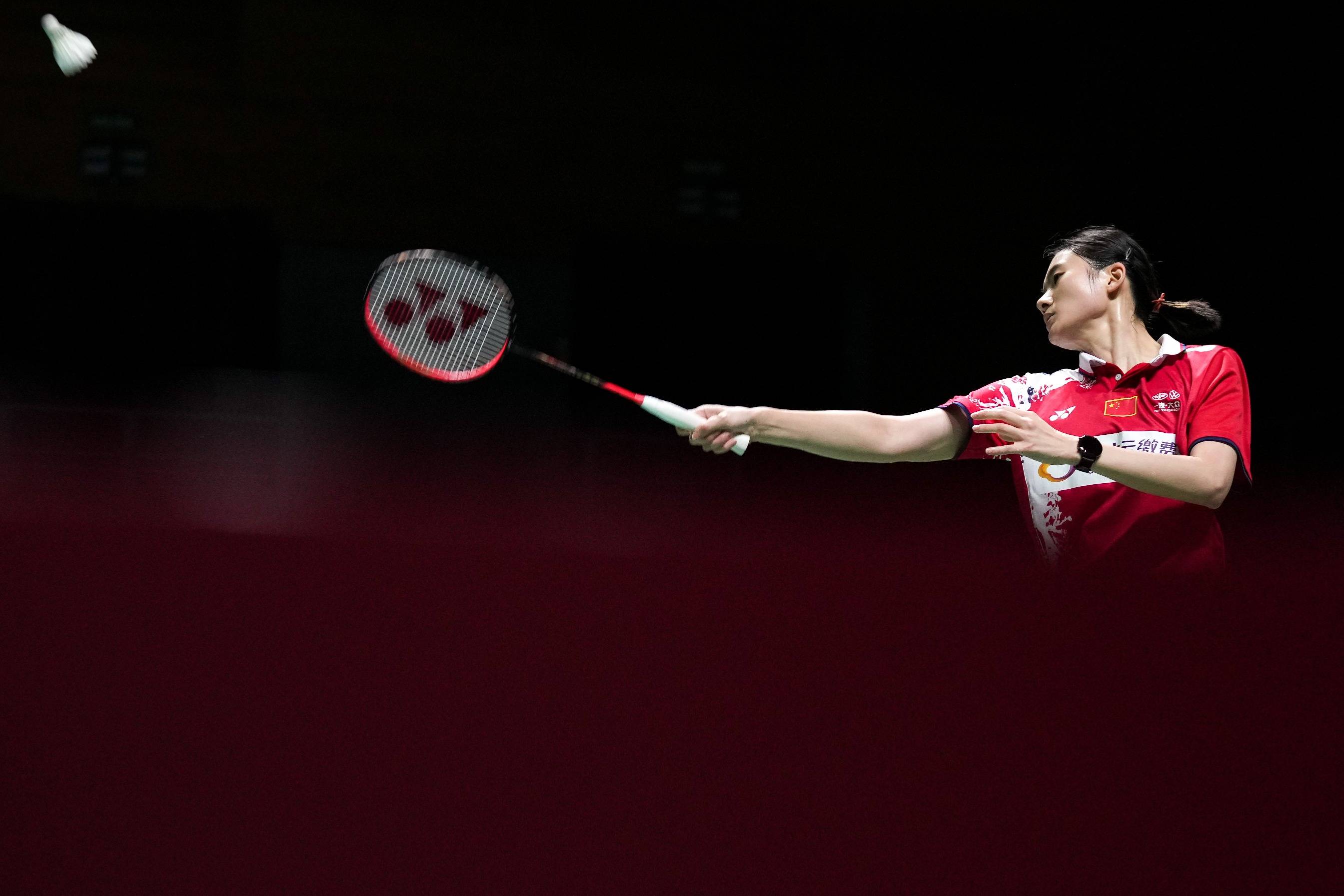 德媒：萨比策的膝盖内侧韧带撕裂，预计他将缺席四到六周.